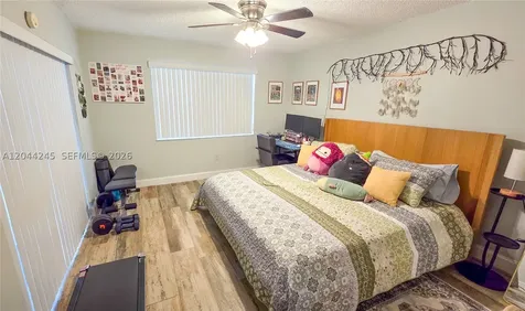 8590 SW 212th Street Cutler Bay FL 33189