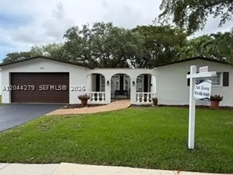 9301 SW 54th Street Cooper City FL 33328