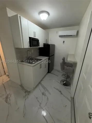 6497 W 8th Lane Hialeah FL 33012