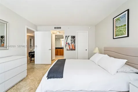 6917 Collins Avenue Miami Beach FL 33141