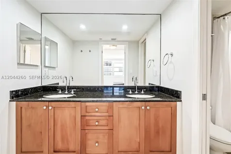 6917 Collins Avenue Miami Beach FL 33141