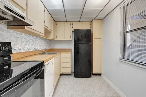 7850 W Mcnab Road Tamarac FL 33321
