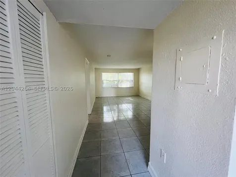2050 NW 89th Avenue Pembroke Pines FL 33028