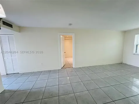 2050 NW 89th Avenue Pembroke Pines FL 33028