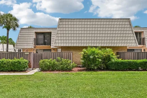 5016 50th Way West Palm Beach FL 33409