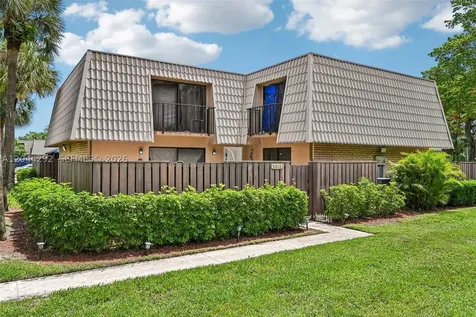 5016 50th Way West Palm Beach FL 33409