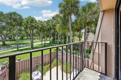 5016 50th Way West Palm Beach FL 33409