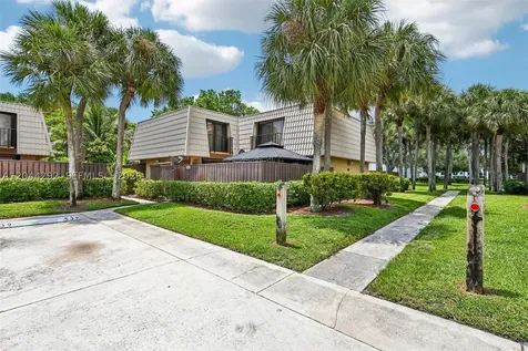 5016 50th Way West Palm Beach FL 33409