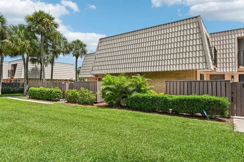 5016 50th Way West Palm Beach FL 33409