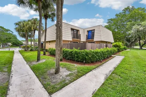 5016 50th Way West Palm Beach FL 33409