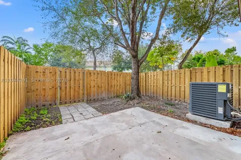 1466 SE 26th Avenue Homestead FL 33035