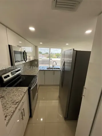 9441 SW 4th Street Miami FL 33174