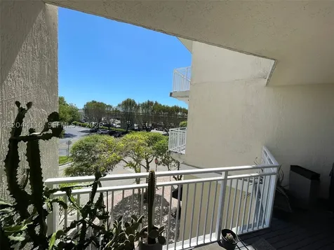 7280 SW 90th Street Miami FL 33156