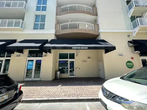 7280 SW 90th Street Miami FL 33156