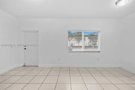 2421 W 78th Street Hialeah FL 33016