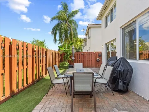 7086 NW 116th Court Doral FL 33178