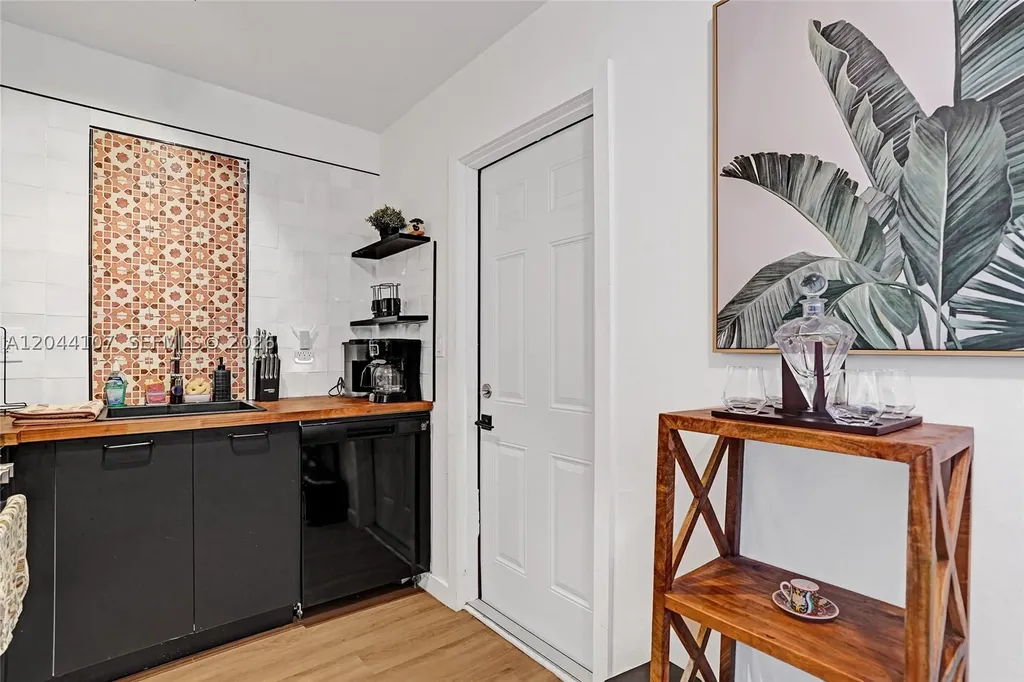 754 NE 40th Street Fort Lauderdale FL 33334
