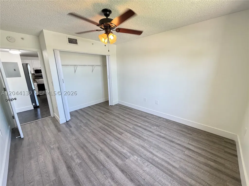 2711 Ocean Club Boulevard Hollywood FL 33019