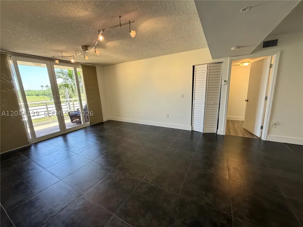 2711 Ocean Club Boulevard Hollywood FL 33019