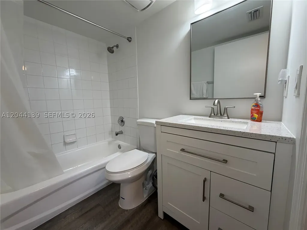 2711 Ocean Club Boulevard Hollywood FL 33019