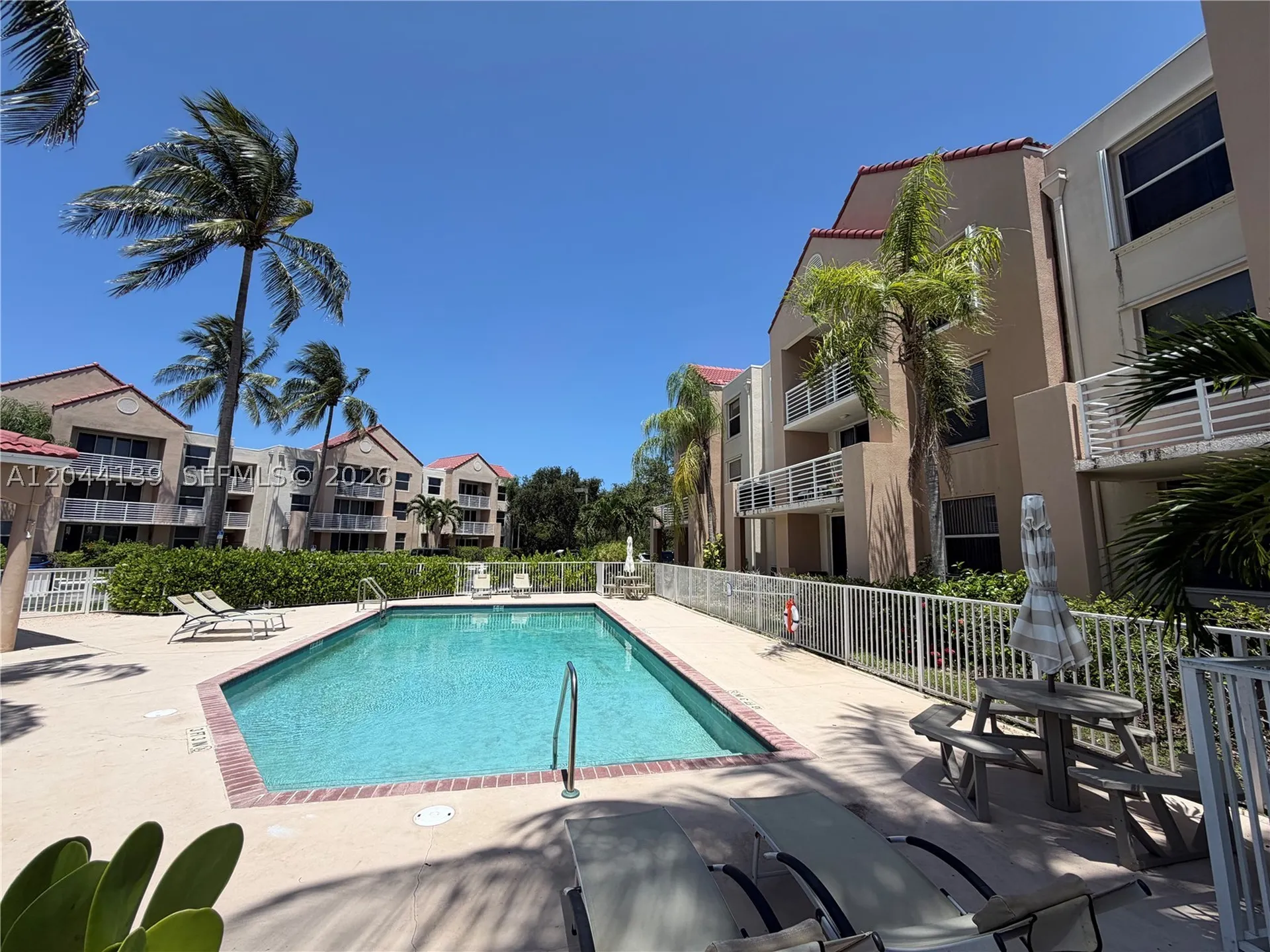 2711 Ocean Club Boulevard Hollywood FL 33019