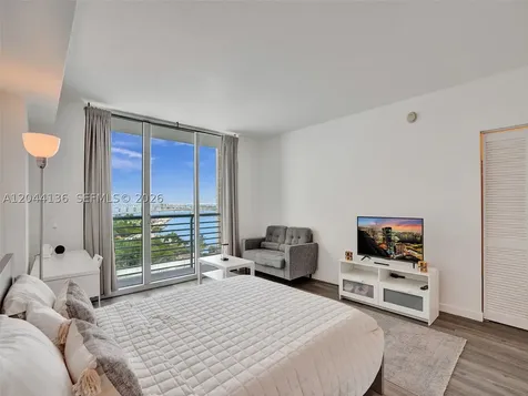 325 S Biscayne Boulevard Miami FL 33131
