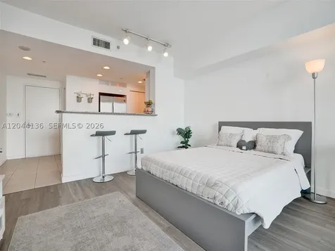 325 S Biscayne Boulevard Miami FL 33131