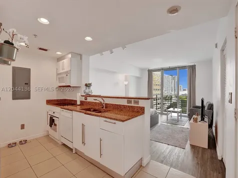 325 S Biscayne Boulevard Miami FL 33131