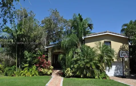 6315 Maynada Street Coral Gables FL 33146