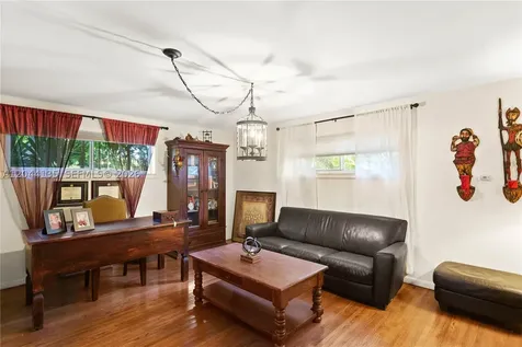 6315 Maynada Street Coral Gables FL 33146