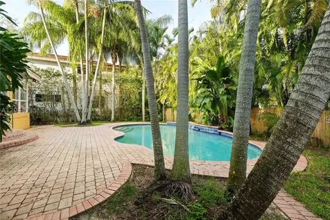 6315 Maynada Street Coral Gables FL 33146