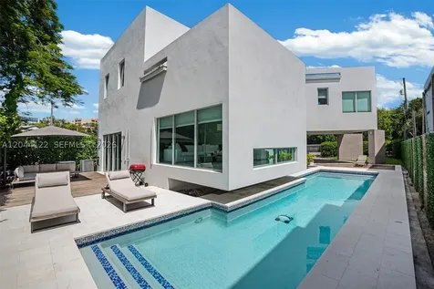200 SW 32nd Road Miami FL 33129