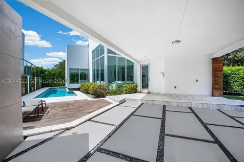 200 SW 32nd Road Miami FL 33129