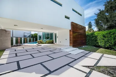 200 SW 32nd Road Miami FL 33129