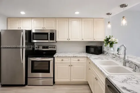 555 NE 15th Street Miami FL 33132