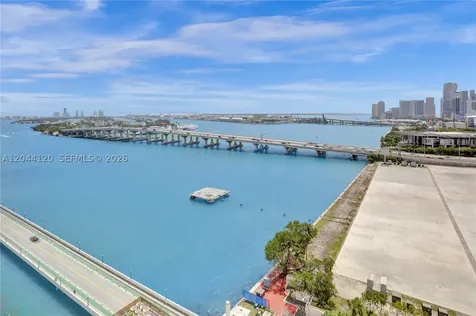 555 NE 15th Street Miami FL 33132