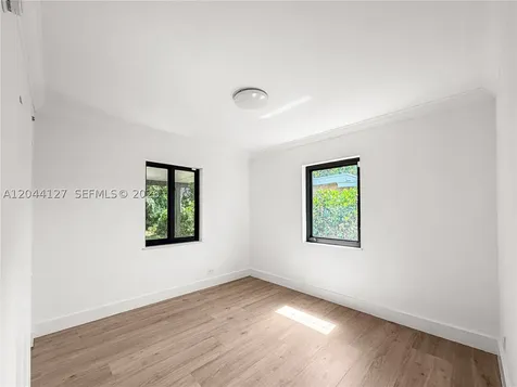 55 NW 125th Street North Miami FL 33168