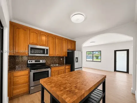 55 NW 125th Street North Miami FL 33168