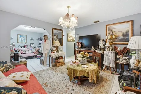 2801 SW 24th Street Miami FL 33145