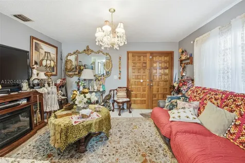 2801 SW 24th Street Miami FL 33145