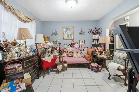 2801 SW 24th Street Miami FL 33145