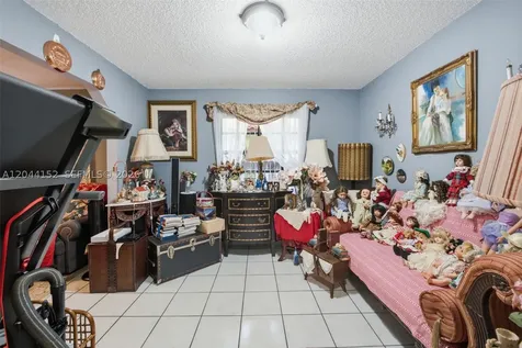 2801 SW 24th Street Miami FL 33145