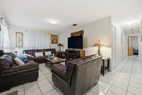 2801 SW 24th Street Miami FL 33145