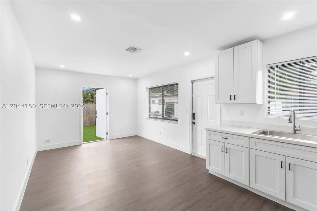 1918 Taft Street Hollywood FL 33020