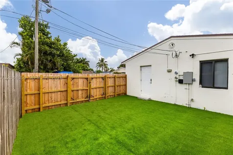 1918 Taft Street Hollywood FL 33020