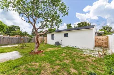 1918 Taft Street Hollywood FL 33020