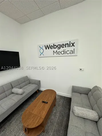 20200 W Dixie Hwy G01 Highway Miami FL 33180
