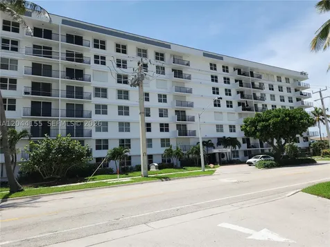 1009 N Ocean Boulevard Pompano Beach FL 33062