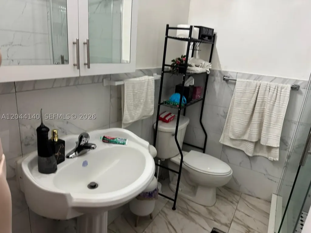5851-5853 Fillmore Street Hollywood FL 33021
