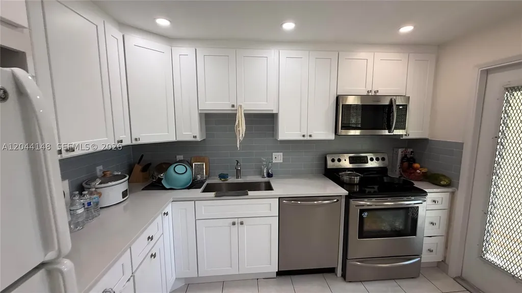 2901 S Palm Aire Drive Pompano Beach FL 33069